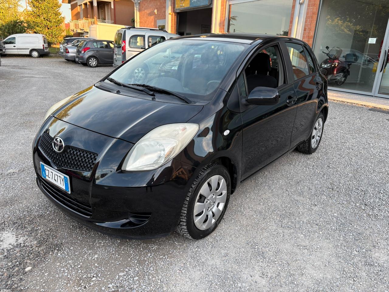 Toyota Yaris 1.0 Benz 51kw -Unico Proprietario