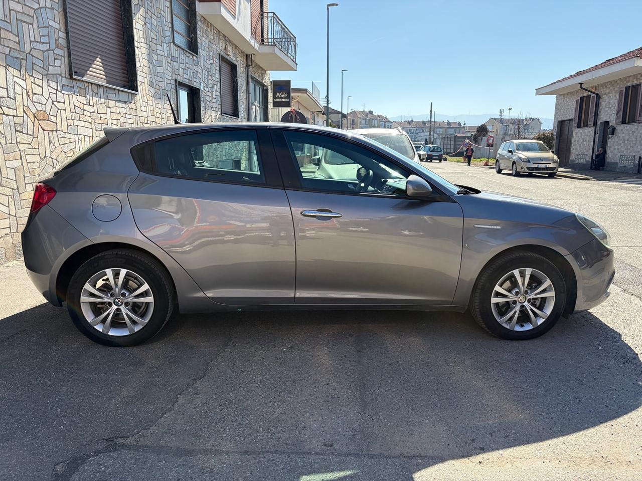 Alfa Romeo Giulietta 1.4 Turbo 105 CV Progression