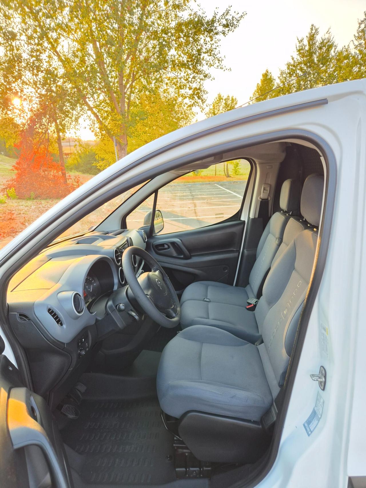 Citroen Berlingo BlueHDi 100 Van 3 posti Club L1