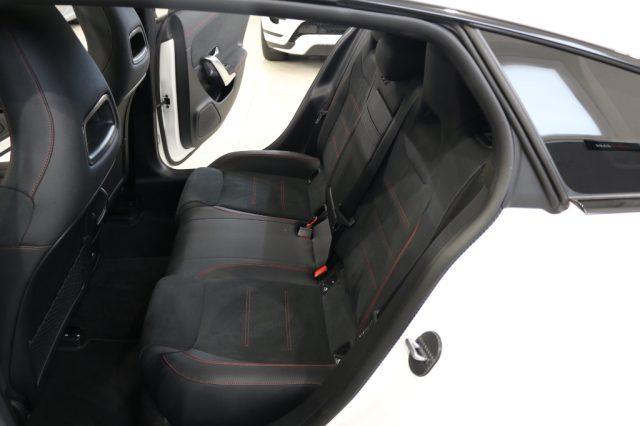 MERCEDES-BENZ CLA 220 d Automatic Shooting Brake AMG Line Premium Plus