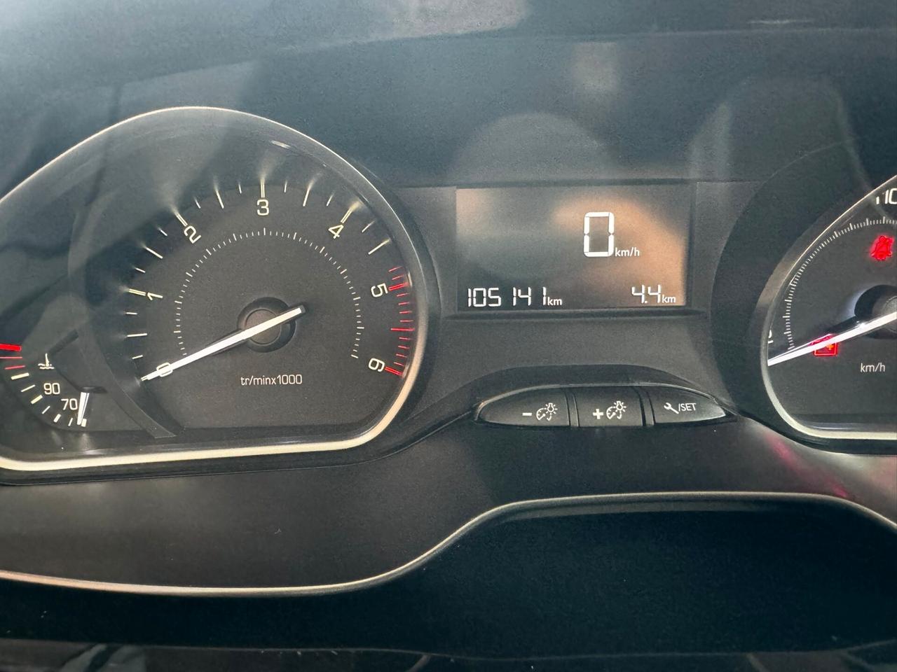 Peugeot 208 BlueHDi 100 Stop&Start 5 porte Active