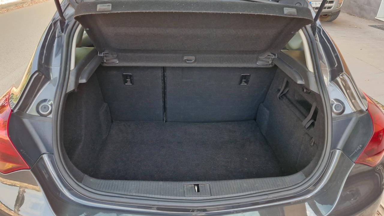 Opel Astra 1.7 CDTI 110CV 5 porte Cosmo