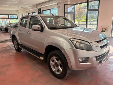 ISUZU PICK-UP -D-MAX DOPPIA CABINA 4X4 POSTI 5 GANCIO TRAINO Diesel 2.5 CV 163 Km 196.696 garanzia 12 mesi