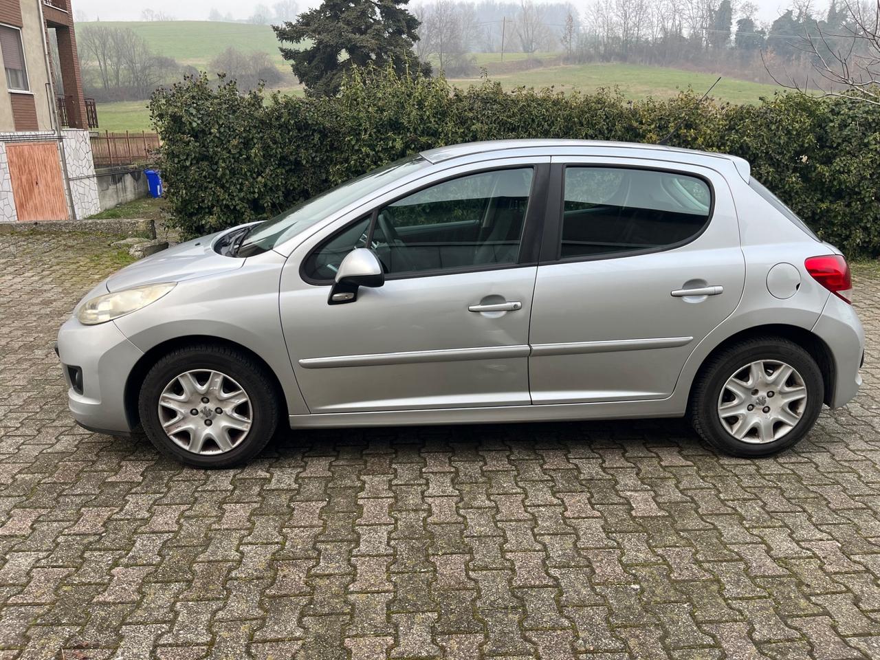 Peugeot 207 1.4 8V 75CV 5p. Energie ECO GPL