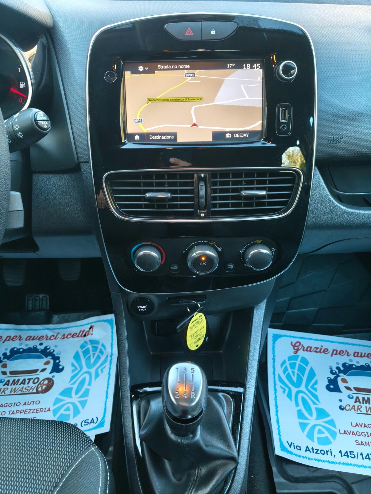 Renault Clio 1.2 FULL OPTIONAL 2017 KM 110