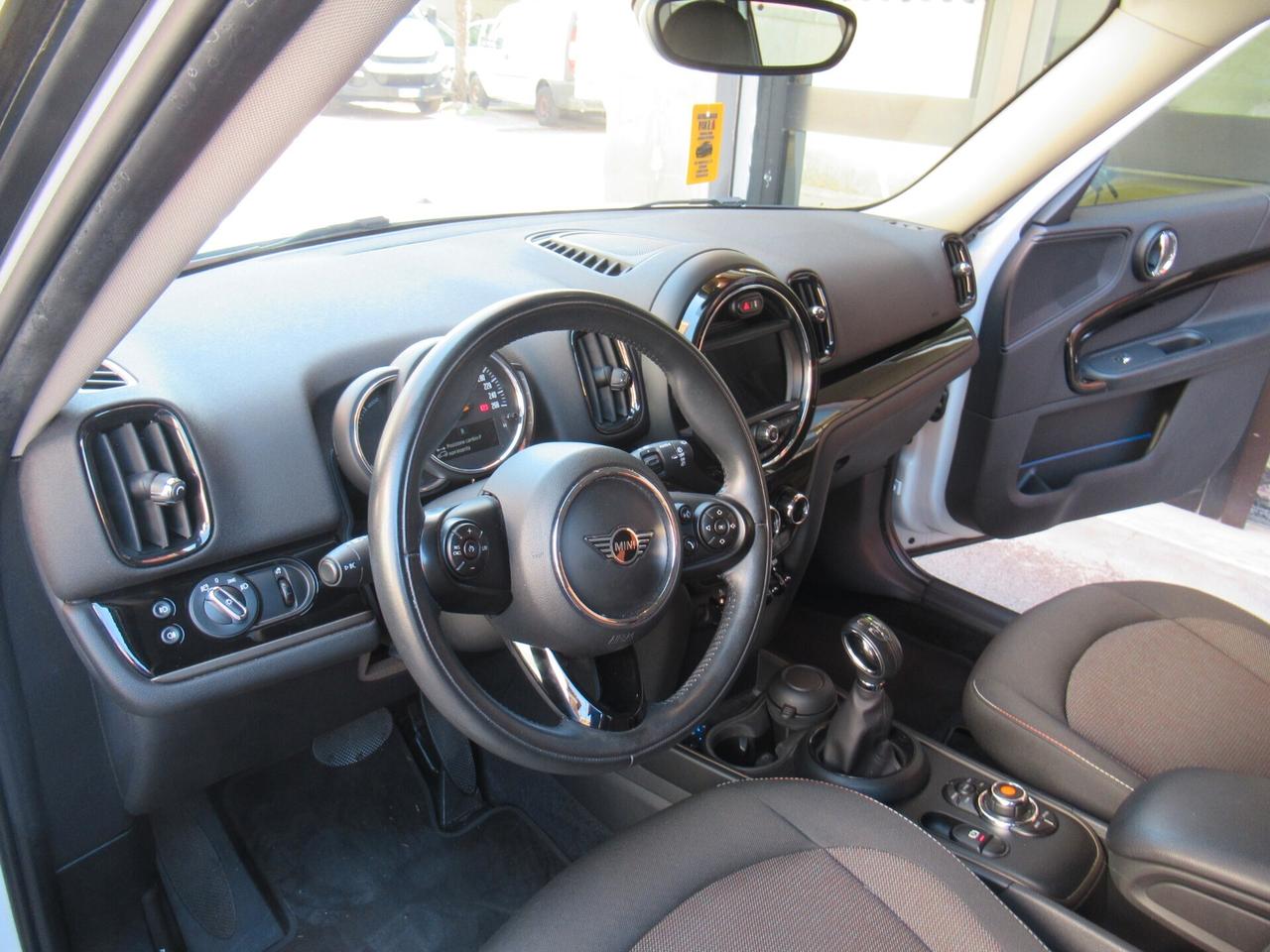 Mini Cooper S Countryman 1.5 SE Hype ALL4 Automatica