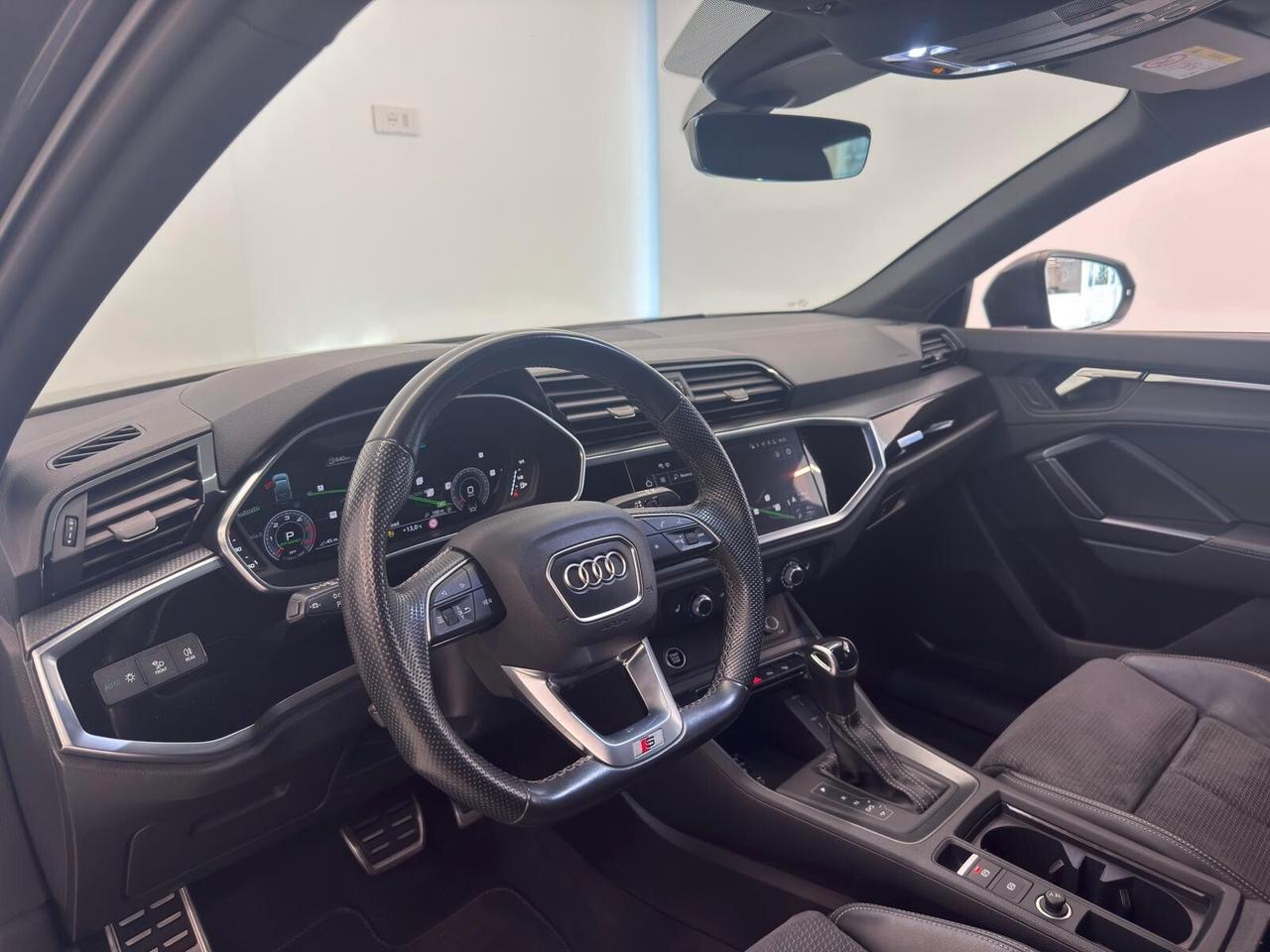 Audi Q3 Sportback TDI S tronic line edition