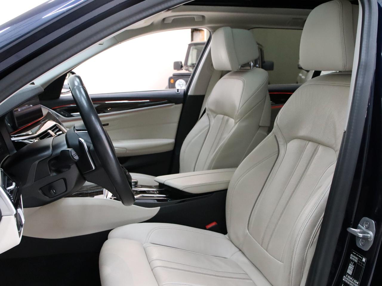 BMW 530d Serie 5 Touring Luxury mhev 48V auto IVA ESPOSTA