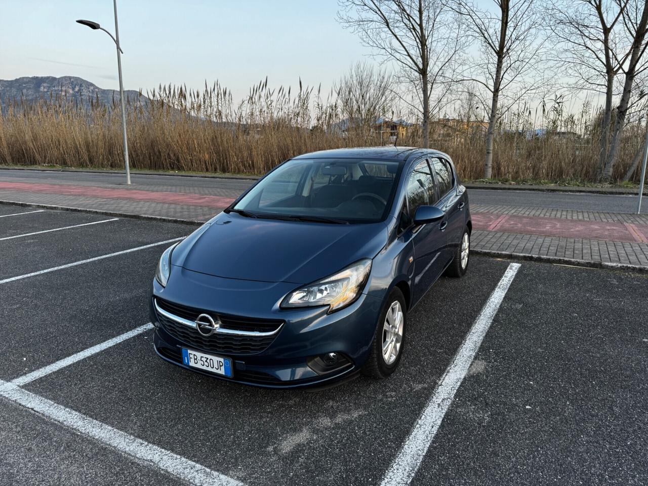 Opel Corsa 1.4 90CV GPL Tech 5 porte b-Color