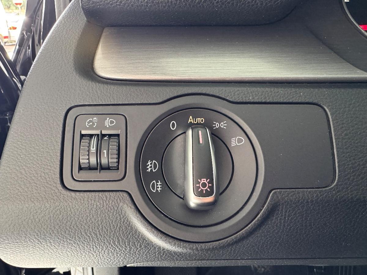 VOLKSWAGEN PASSAT Variant 2.0 TDI Executive BMT NAVIGATORE/ BLOCKSHAFT