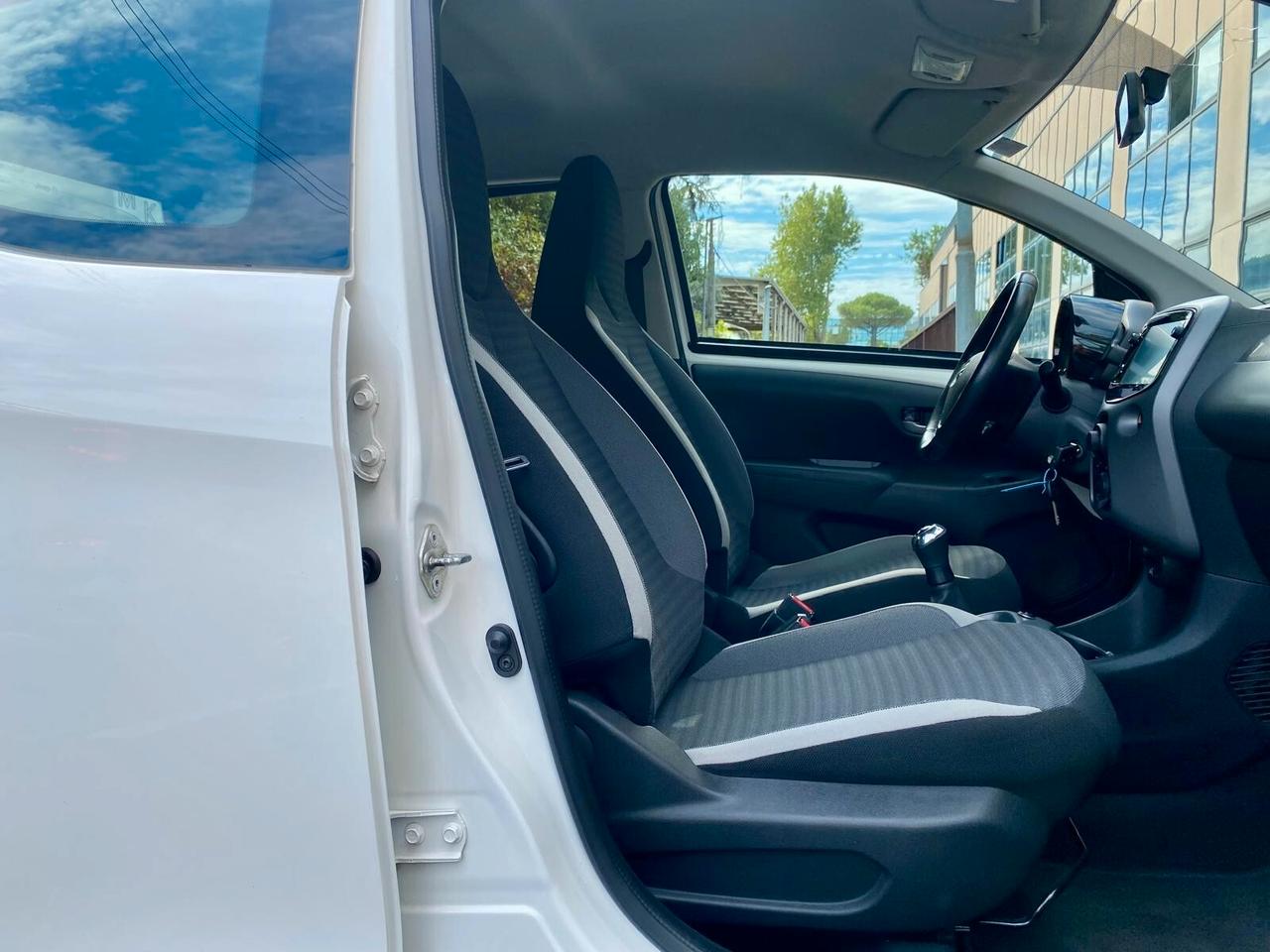Toyota Aygo 5p 1.0 x-play -CAMERA - TAGLIANDI CASA MADRE-GARANZIA