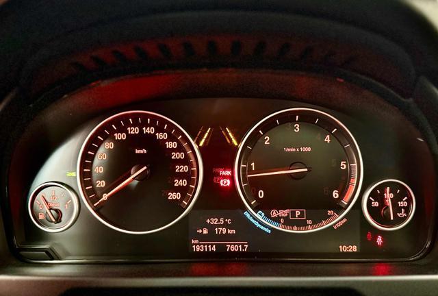 BMW X5 xDrive30d 258CV Luxury *TETTO PANORAMICO APRIBILE*
