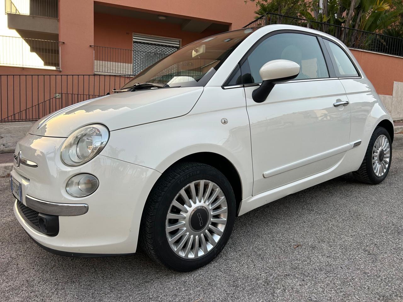 Fiat 500 1.2 Lounge ideale per neopatentati