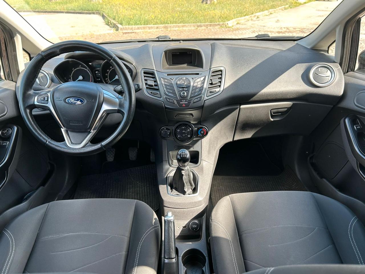 Ford Fiesta 1.5 TDCi 75CV 5 porte Titanium