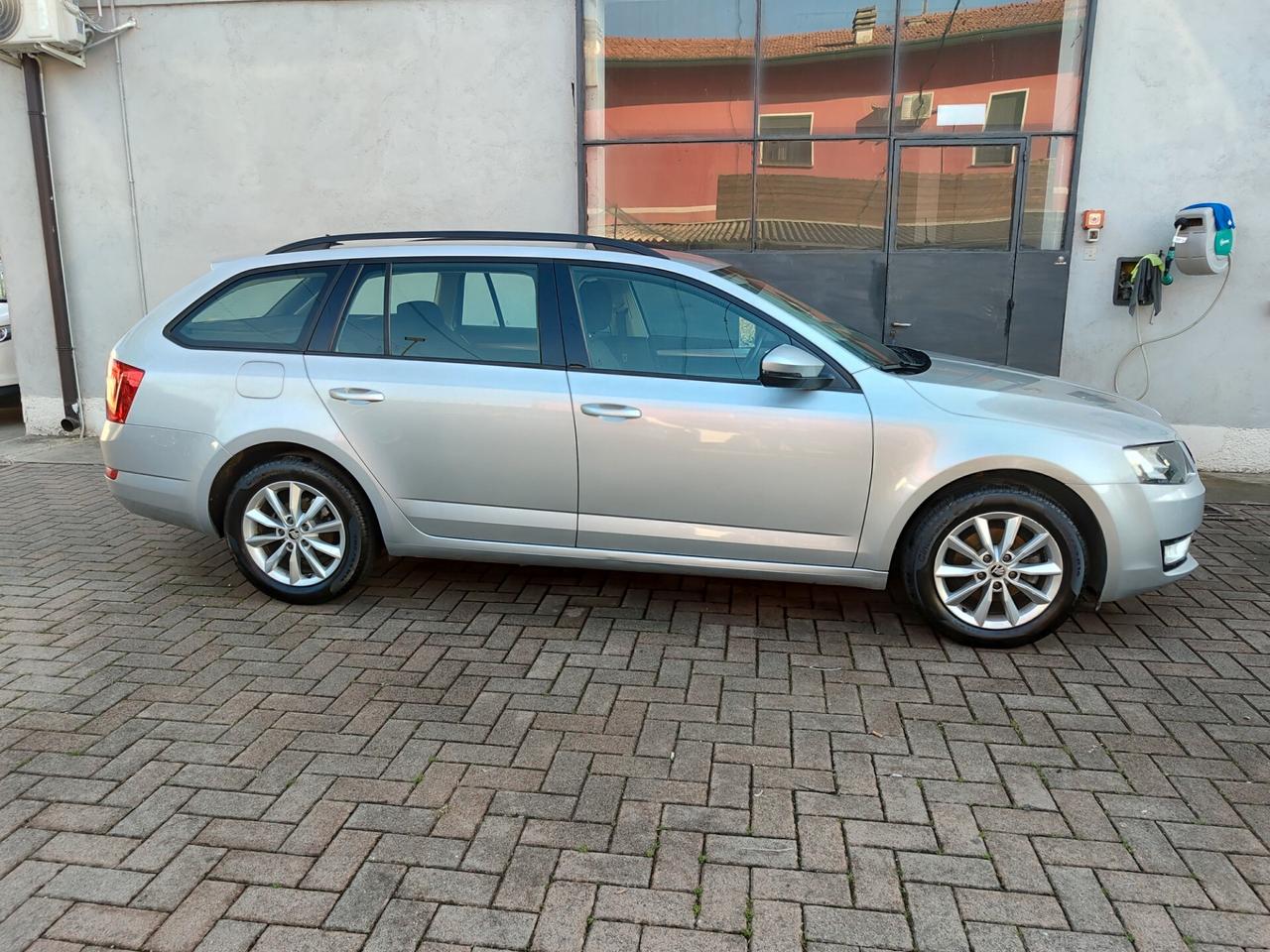 Skoda Octavia 1.6 TDI CR 115 CV Ambition