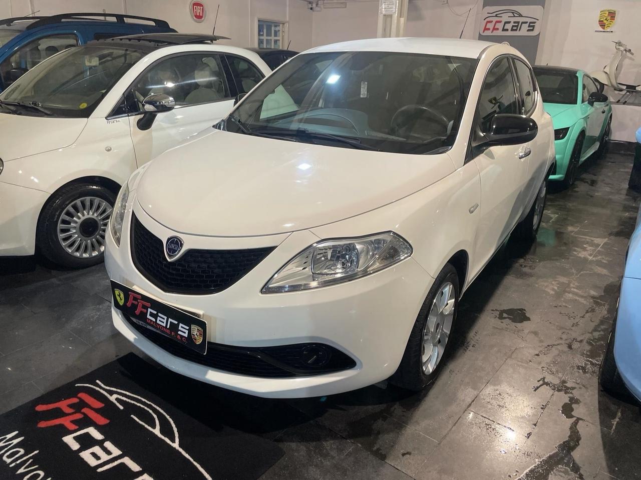 Lancia Ypsilon 1.2 69 CV 5 porte GPL Ecochic Gold