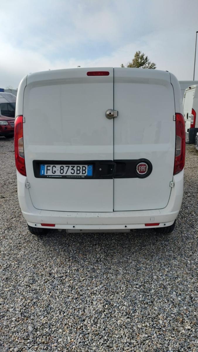 FIAT Doblo cargo 1.4 tjt n.po. 120cv SX E6 F.L. cargo 1.4 tjt n.power 120cv E6 F.L.