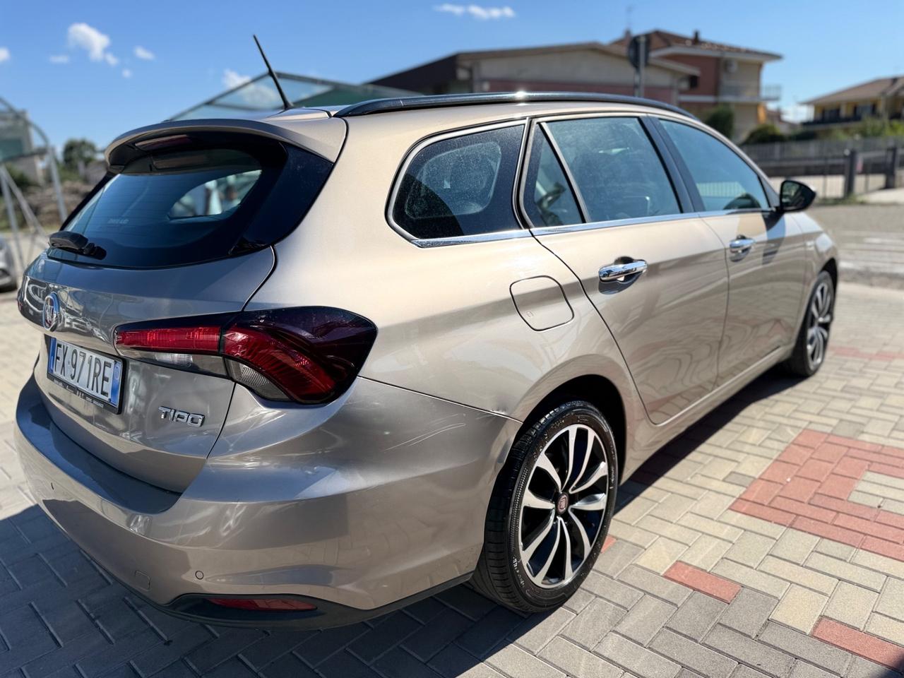 Fiat Tipo 1.6 Mjt S&S DCT SW Lounge