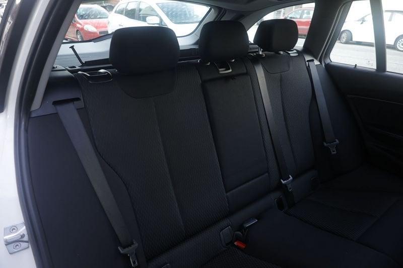 BMW Serie 3 BMW 318d Touring Business auto Unicoproprietario