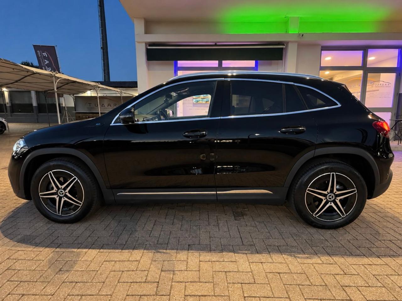 Mercedes-Benz EQA 250 AMG Line Premium GARA #50921