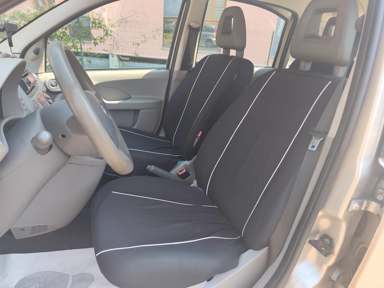 Fiat Panda 1.1 benzina neopatentati