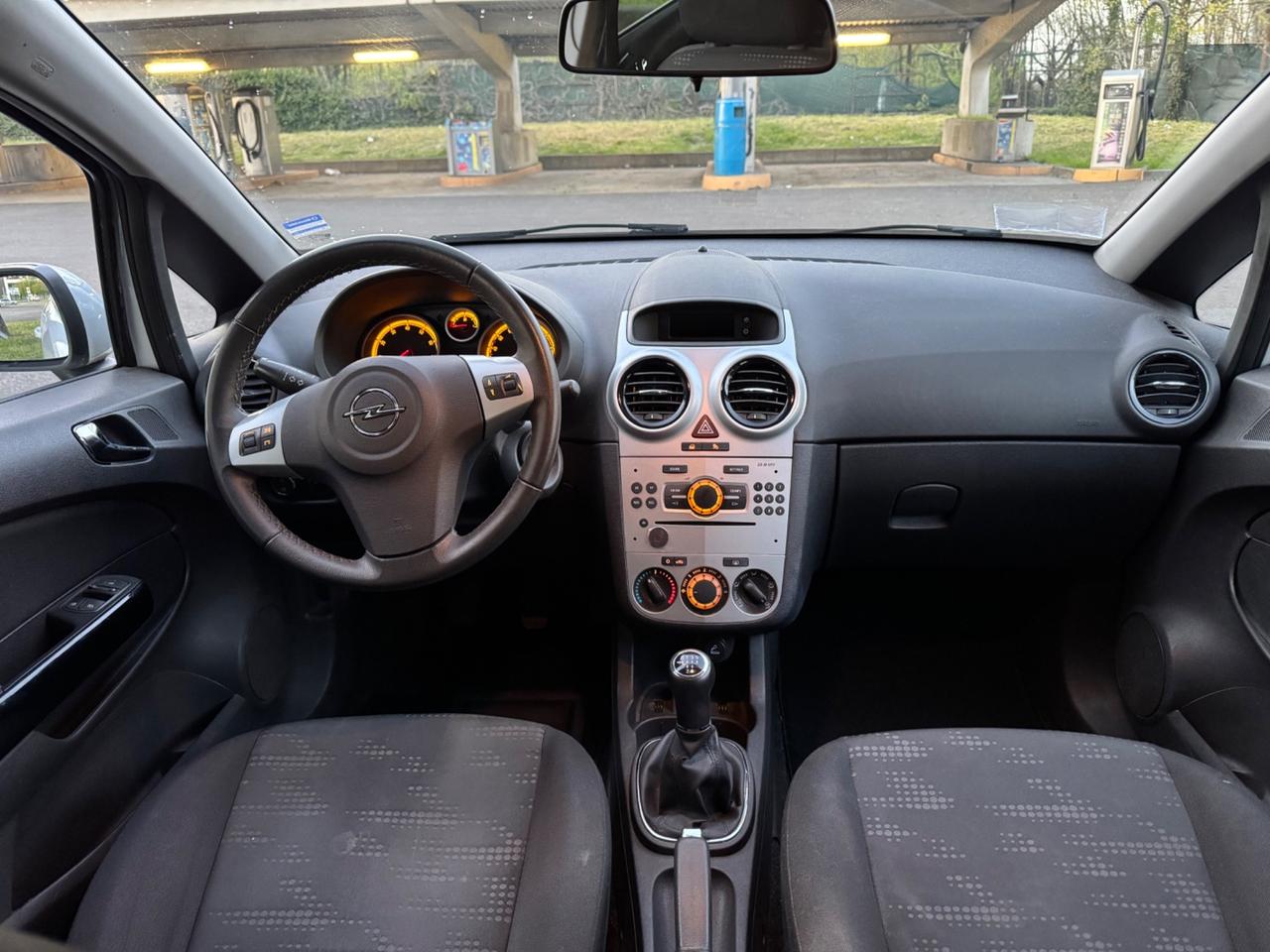 Opel Corsa 1.2 5 porte Cosmo