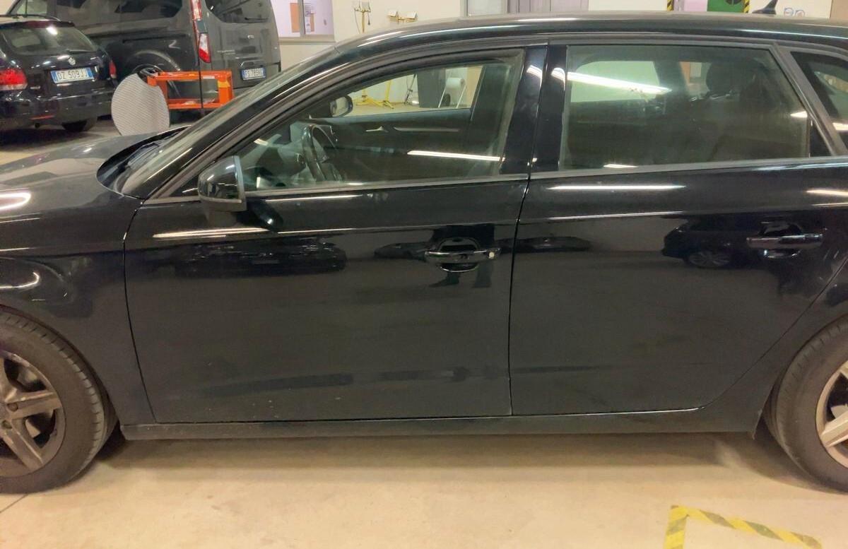 Audi A3 SPB 30 TDI STRONIC SPORT