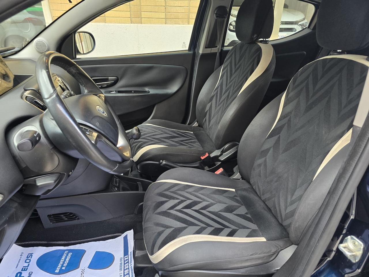Lancia Ypsilon 1.3 Multijet 95 cv 5 porte Gold