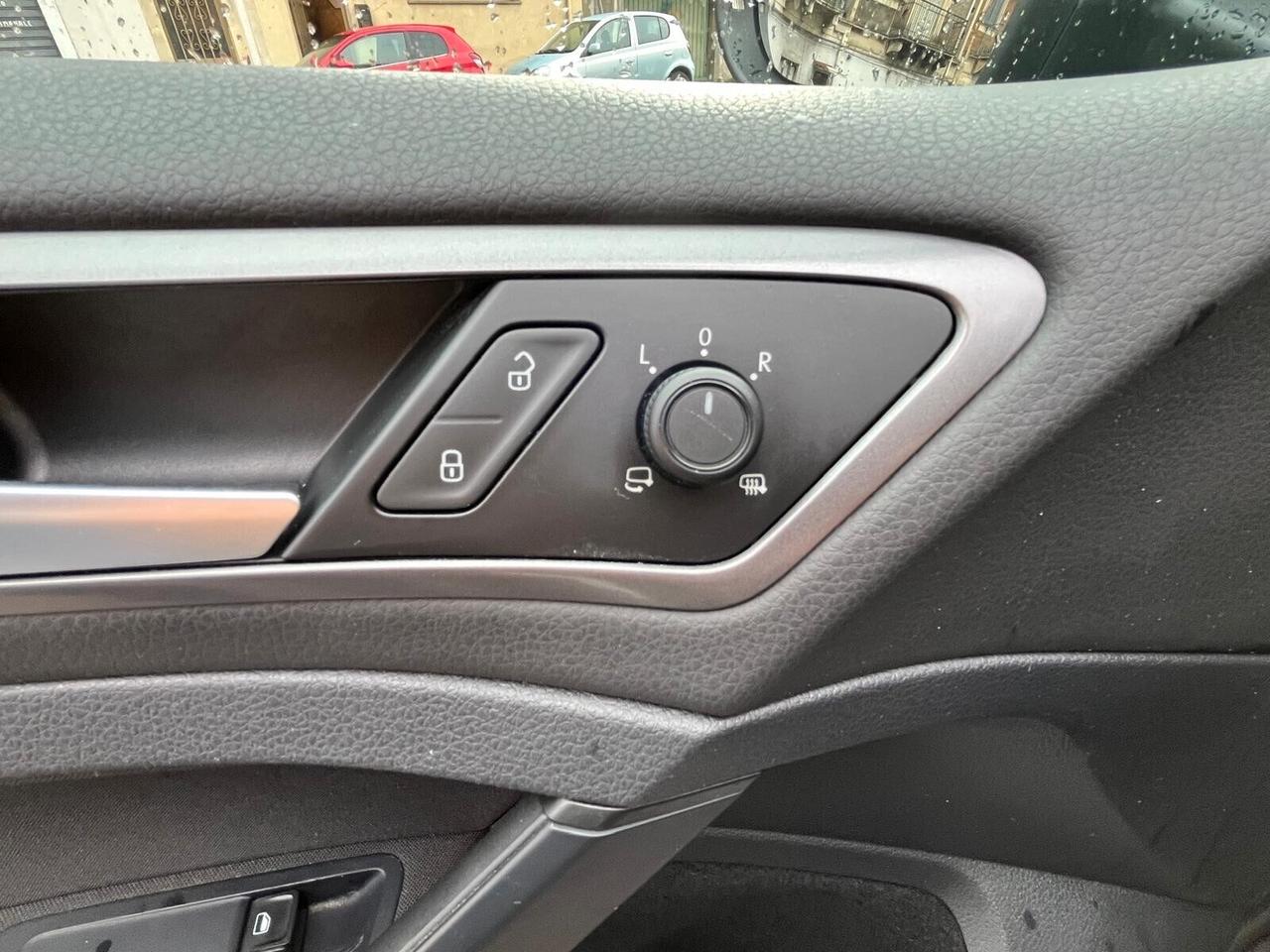 Volkswagen Golf 1.6 TDI 5p. Highline BlueMotion Technology