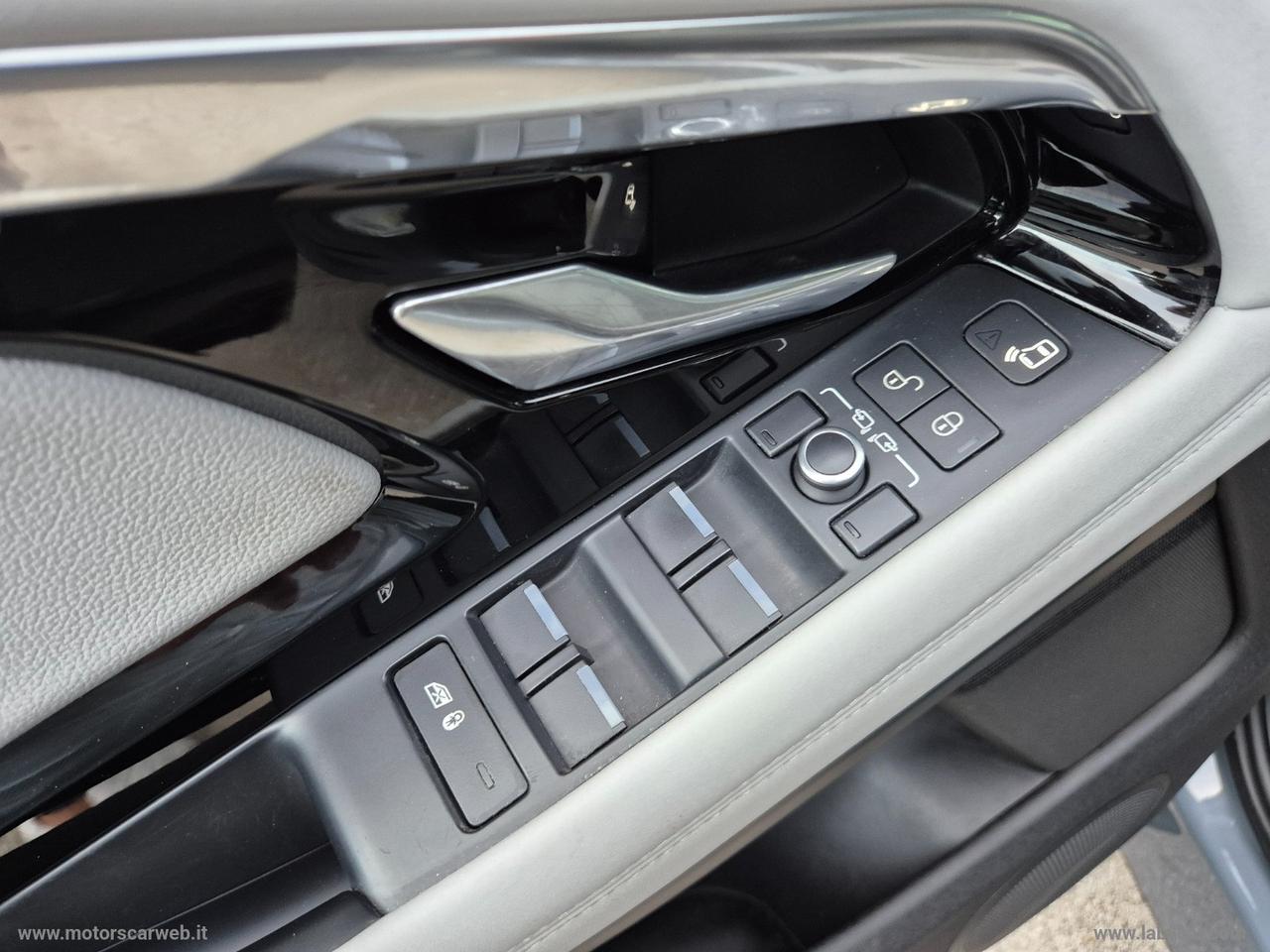 LAND ROVER RR Evoque 2.0D 180 CV AWD Auto R-Dynamic first edition