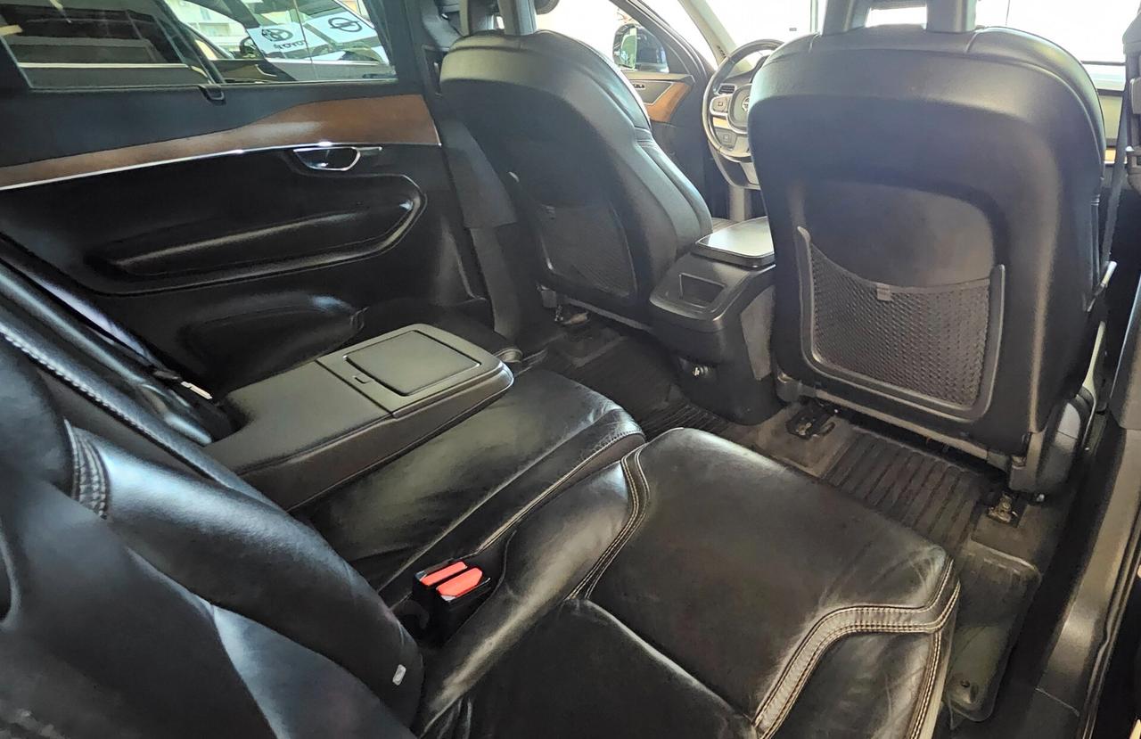 Volvo XC 90 XC90 D5 AWD Geartronic R-design 7 POSTI