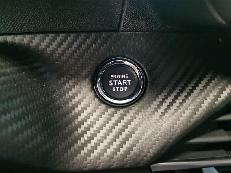 Peugeot 2008 Hybrid 145cv e-DCS6 GT auto