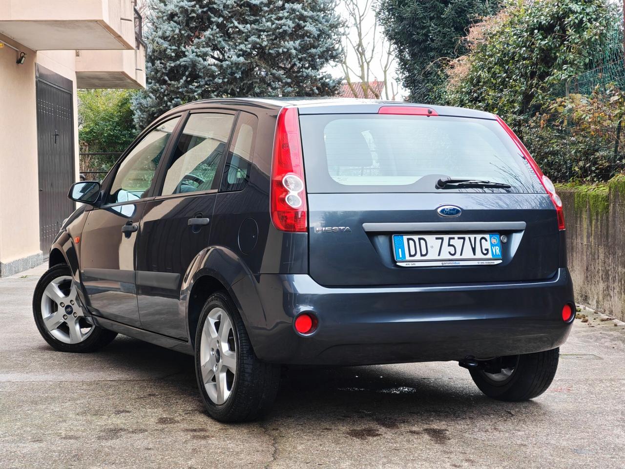 Ford Fiesta 1.2 BENZINA 75cv / 38.100km / Unipro