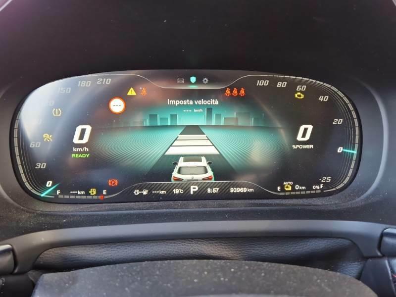 MG EHS 1.5 T PLUG-IN HYBRID LUXURY AUTO SUV