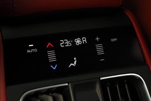 MASERATI Grecale V6 530 CV AWD Trofeo