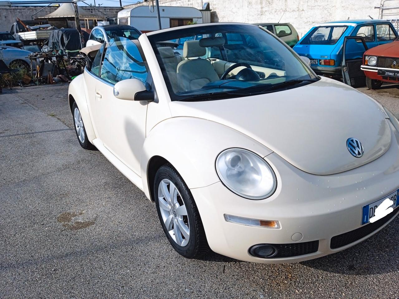 Volkswagen New Beetle 1.6 Cabrio ASI