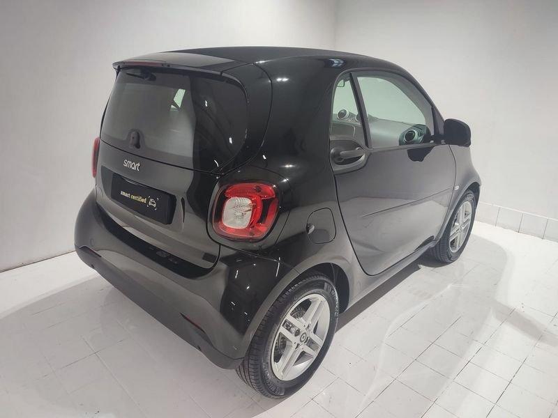 smart fortwo EQ Pure