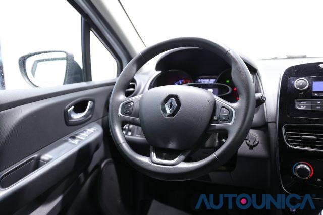 RENAULT Clio TCE 12V 75 CV 5 PORTE GENERATION NEOPATENTATI