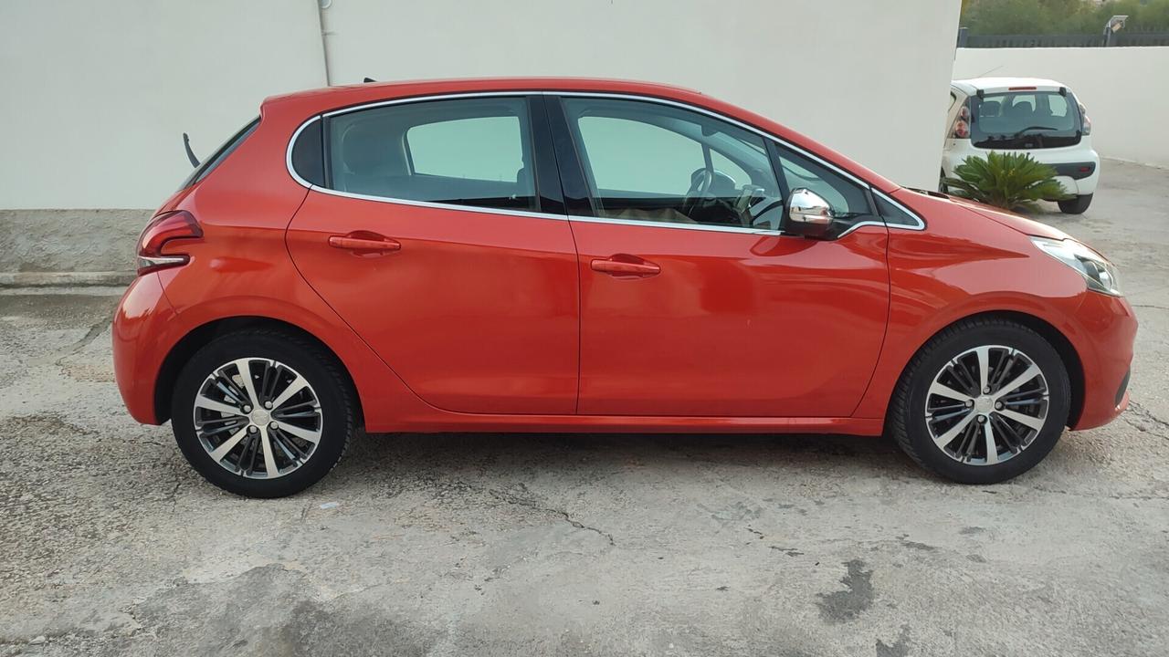 Peugeot 208 BlueHDi 75 5 porte Allure