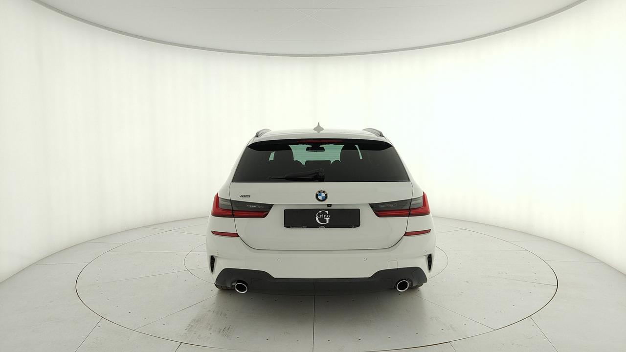 BMW 320d Touring mhev 48V xdrive Msport auto