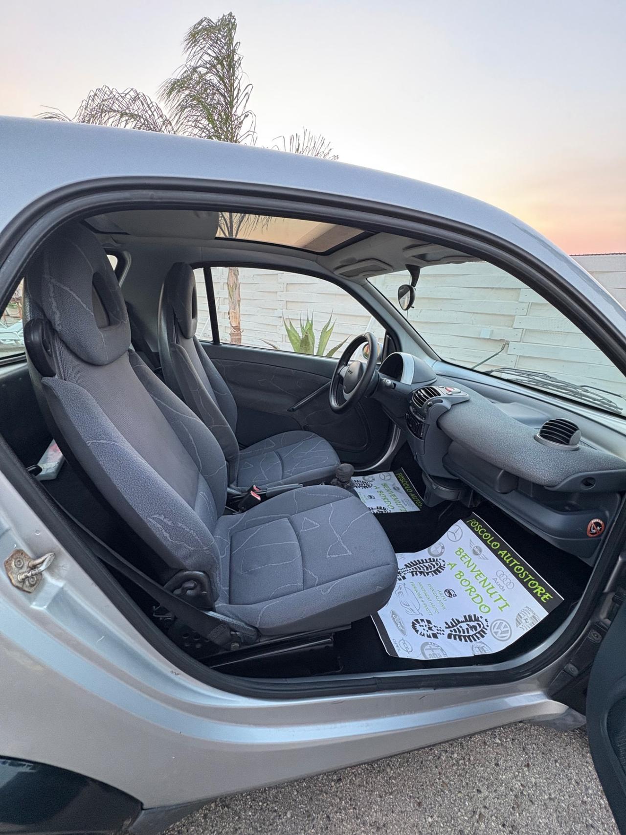 Smart 700 city-coupé