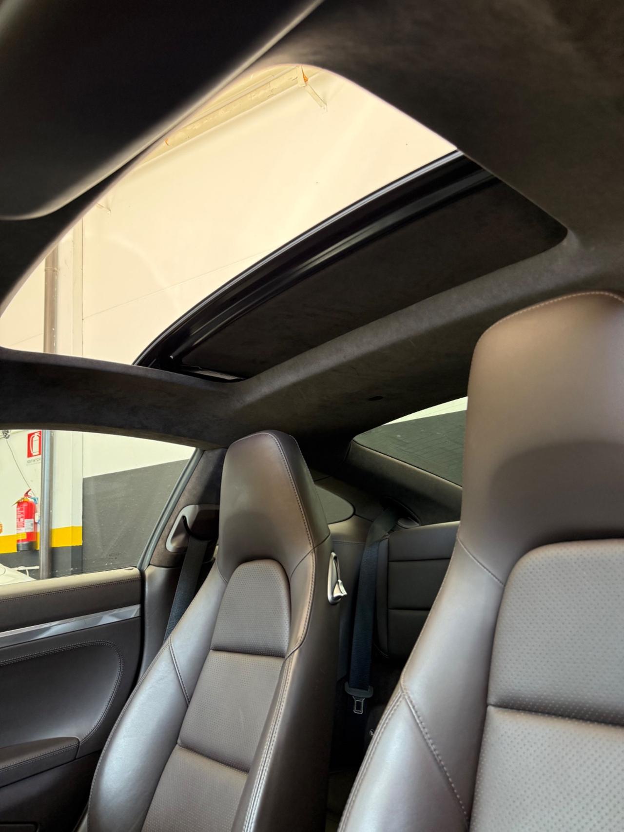 Porsche 911 3.8 Carrera 4S Coupé