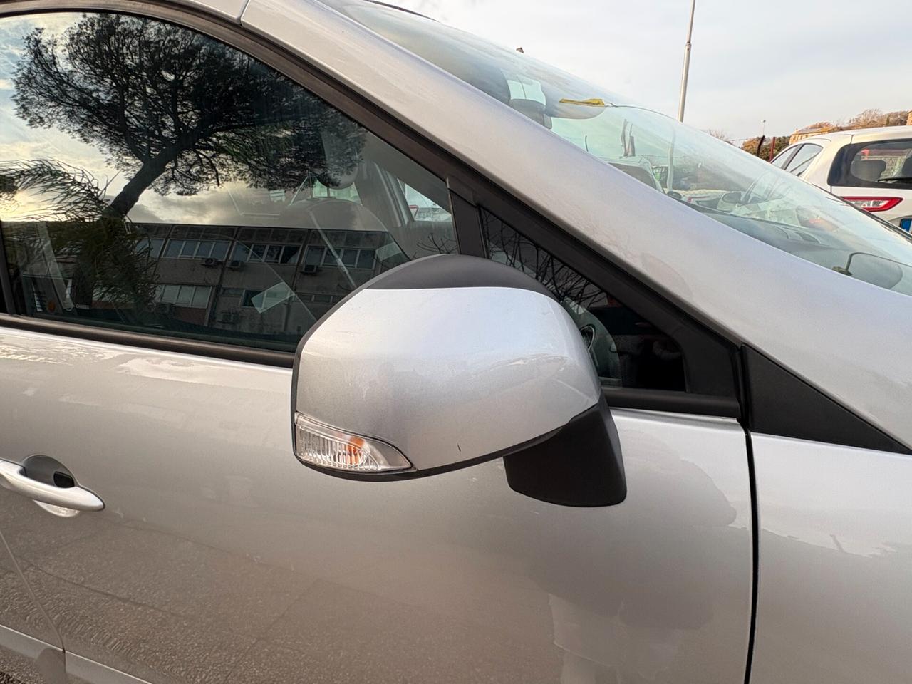 Renault Scenic XMod 1.5 dCi 110CV limited