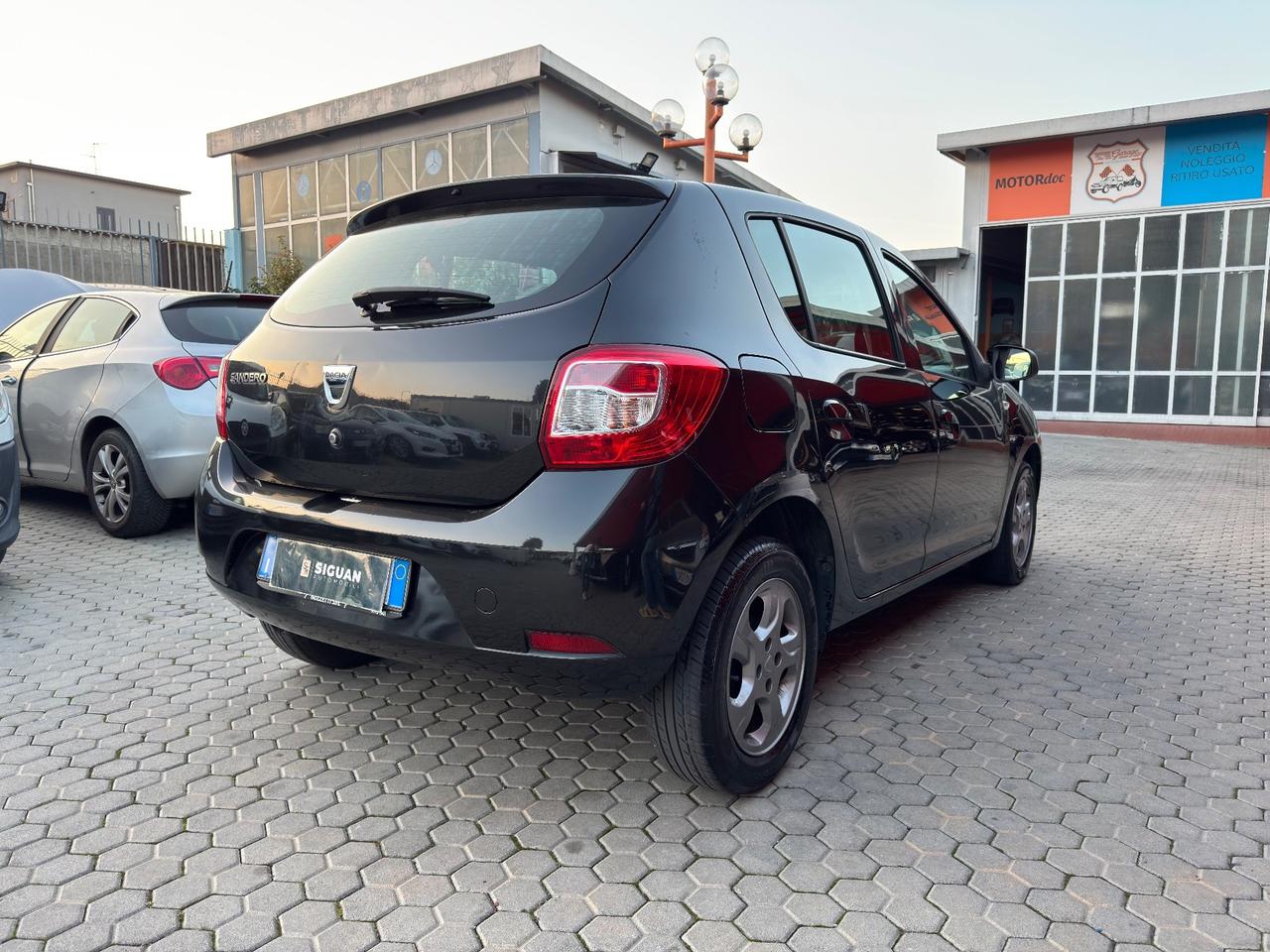 Dacia Sandero 1.2 GPL 75CV ADATTA A NEOPATENTATI