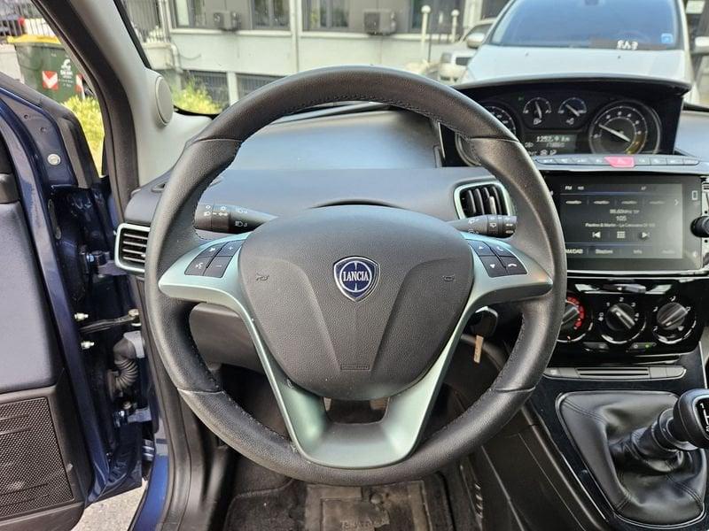 Lancia Ypsilon 1.0 FireFly 70cv Hybrid
