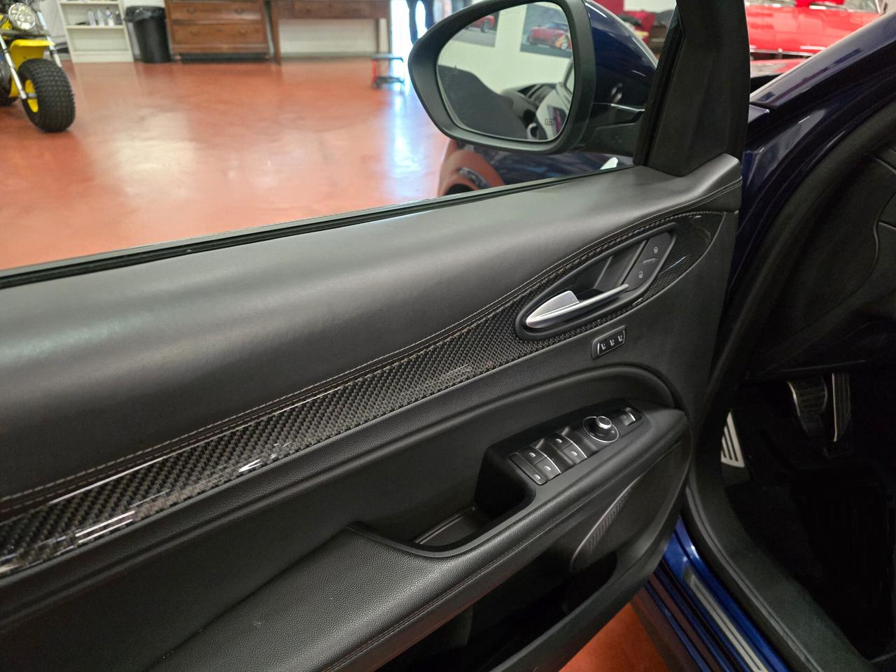 Alfa Romeo Stelvio 2.9 Bi-Turbo V6 510 CV AT8 Quadrifoglio