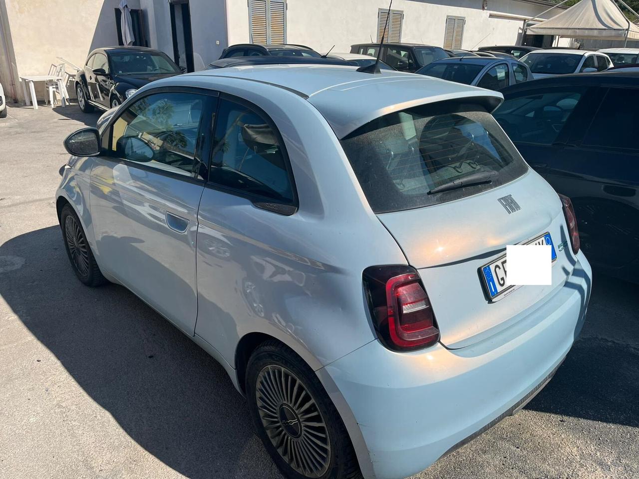 Fiat 500 500e Berlina 42 kWh La Prima