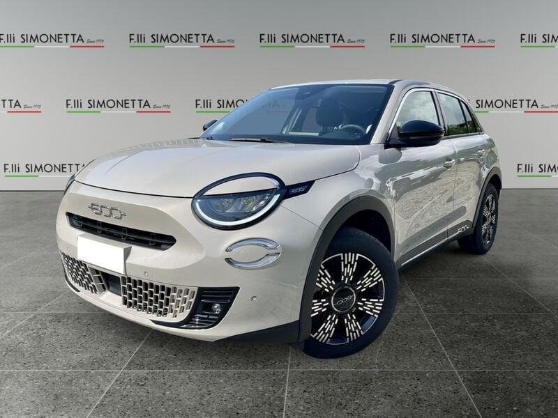 FIAT 600 1.2 hybrid 145cv auto - AZIENDALE