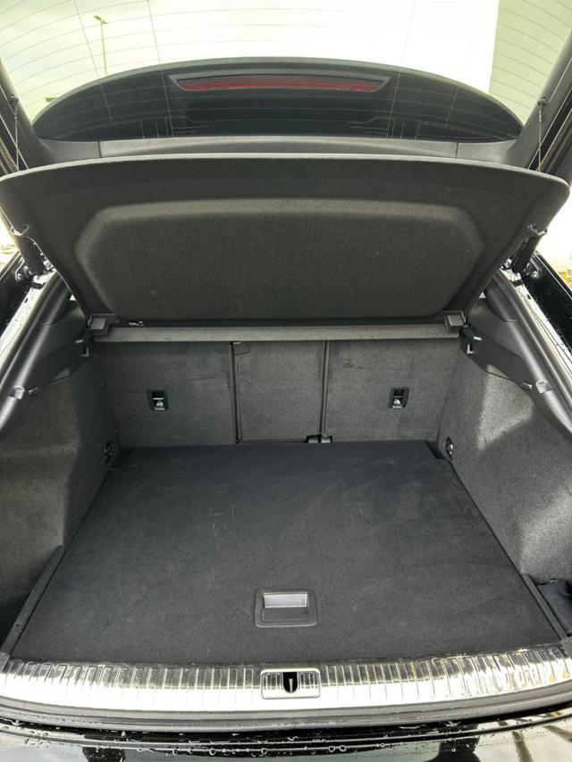 AUDI Q3 SPB 35 TDI S tronic S line edition