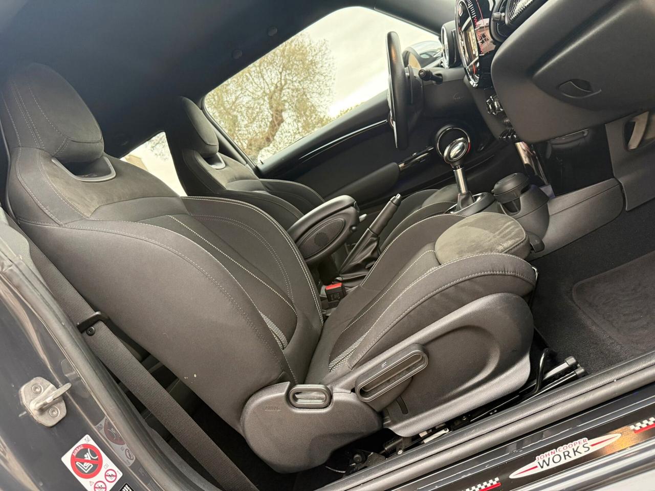 Mini John Cooper Works 2.0 231CV